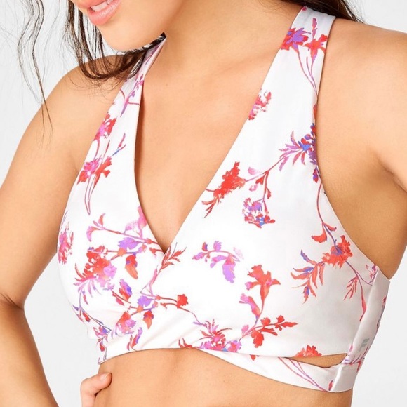 Fabletics Other - White Floral Sports Bra 🤍🌺